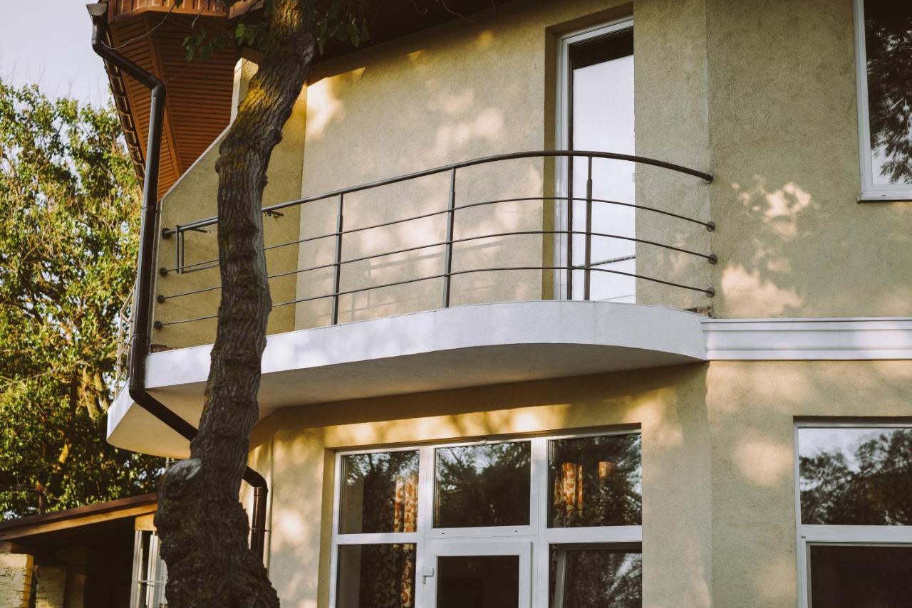 Hotel TsvetOk Odessa Exterior foto