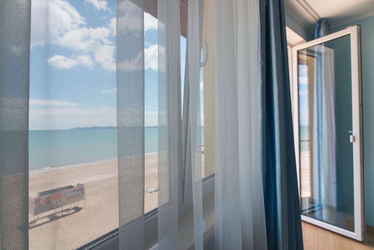 Hotel TsvetOk Odessa Exterior foto